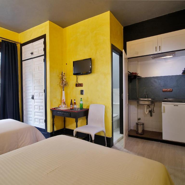 Apartamentos El Tiempo Madrid - Double Room - 4
