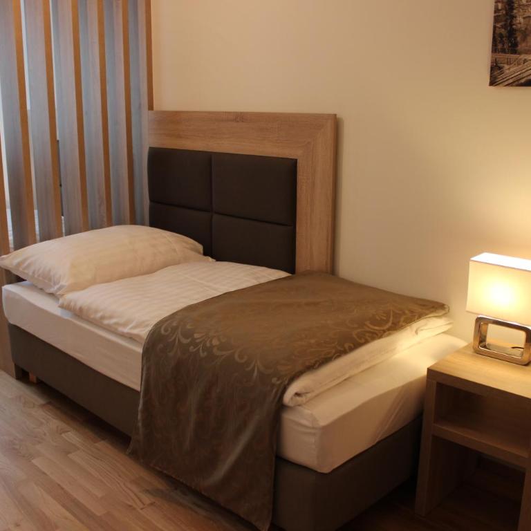 Albert Schweitzer Center Graz - Apartment mit 2 Schlafzimmern - 1