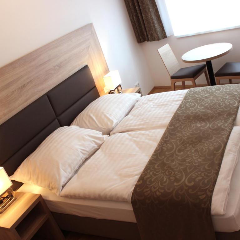 Albert Schweitzer Center Graz - Apartment mit 2 Schlafzimmern und Terrasse - 1