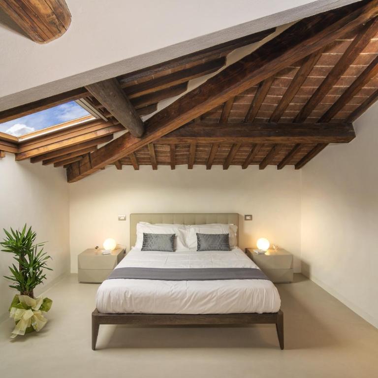 Palazzo Cini Luxury Rooms in Pisa - Junior Suite - 2