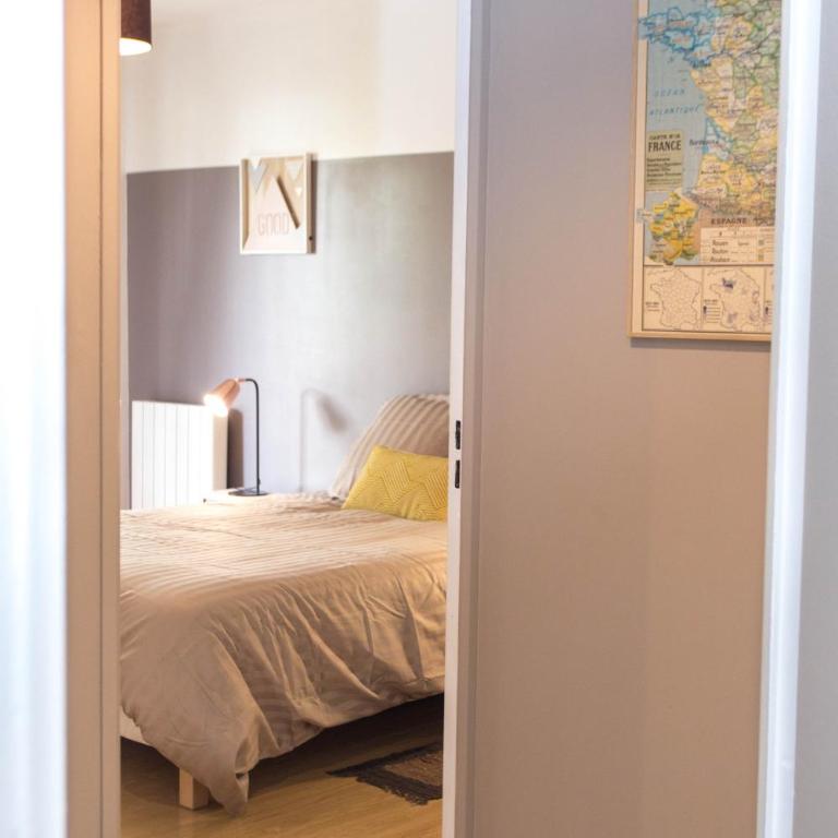 Appartement Lyon Centre Confluence 100 m2 Parking Terrasses - Appartement - 65