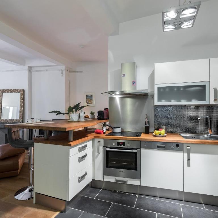 PREF 2 · F4 - VASTE ET BOURGEOIS ,3 CHAMBRES, ASCENSEUR, VX-NICE - Appartement - 17