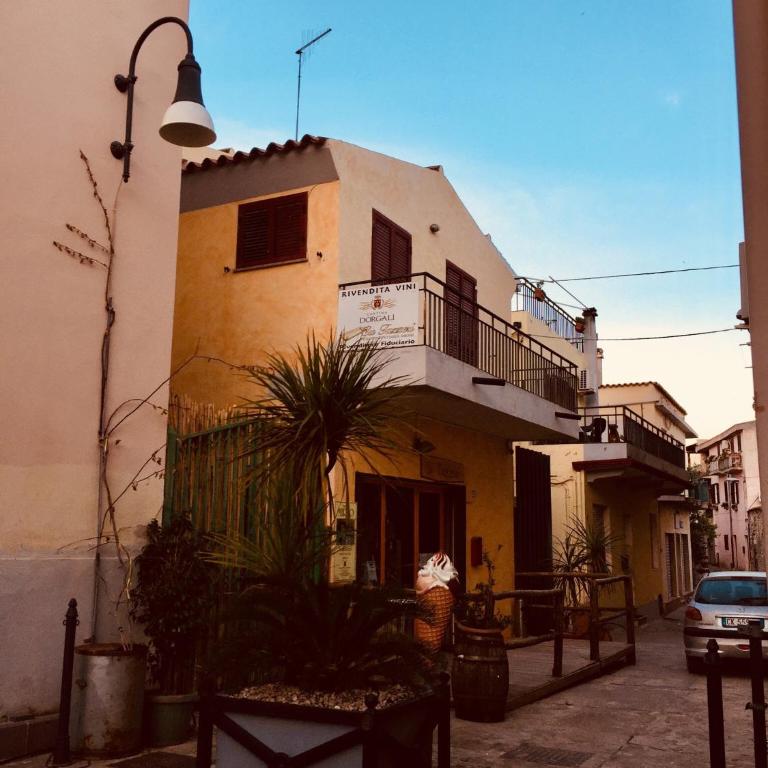 Casa Arborea - Appartamentino su 2 Livelli - 12