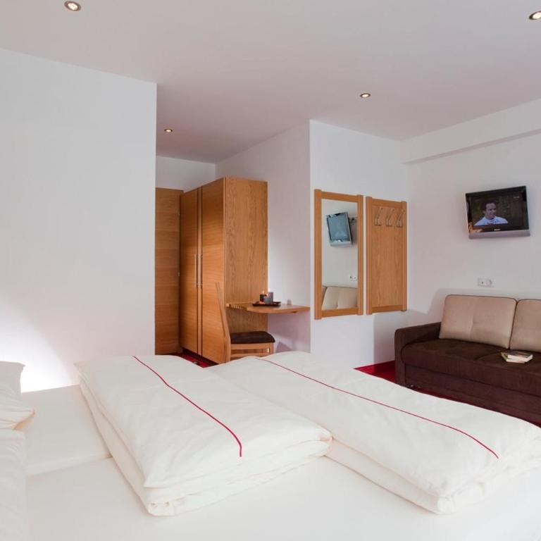 Hotel Garni Auriga - Doppelzimmer - 1