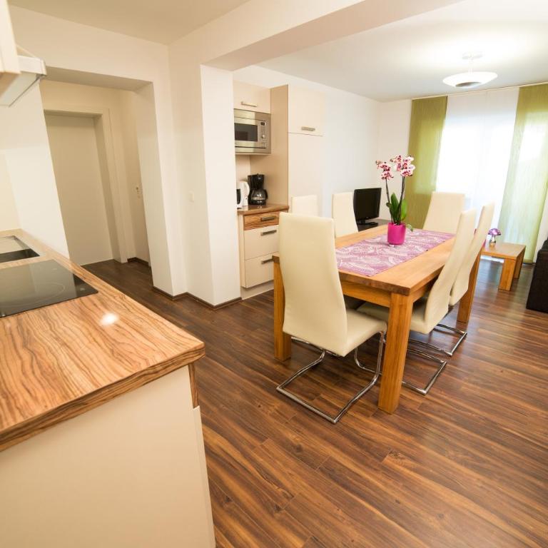 Apartments Reiterbäck - Großes Apartment mit 3 Schlafzimmern und Balkon - 1
