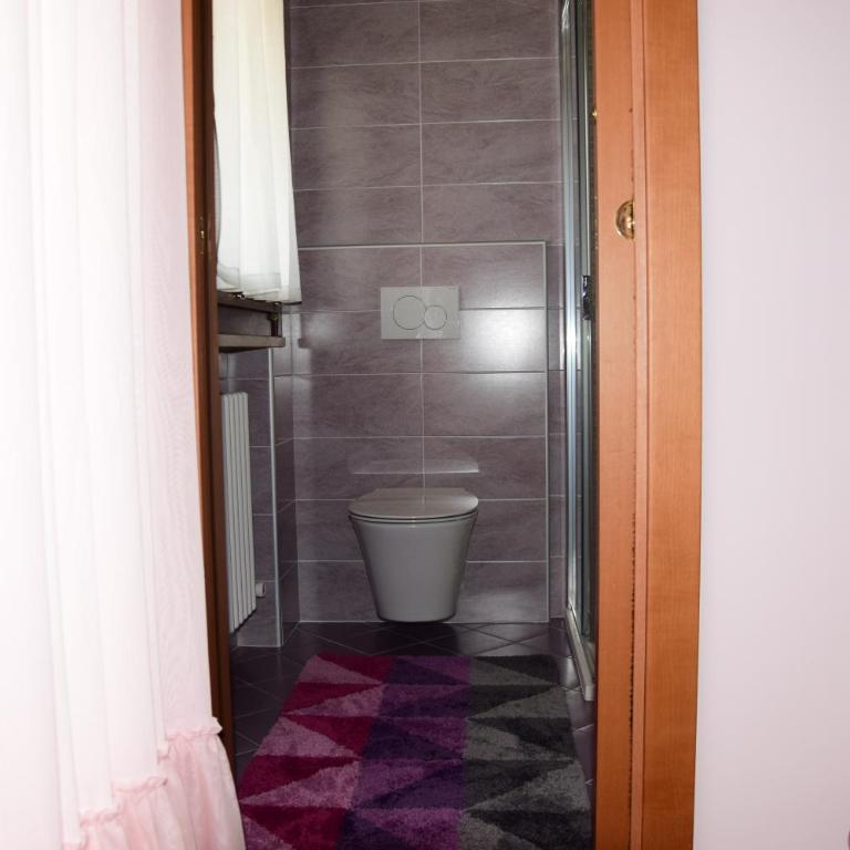 B&B Il Glicine Fiorito - Camera Matrimoniale con Bagno Privato - 2