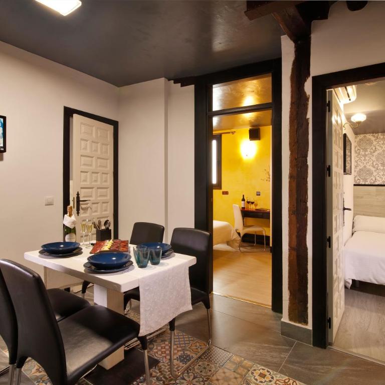 Apartamentos El Tiempo Madrid - Two Bedroom apartment ( 5 Adults) - 1