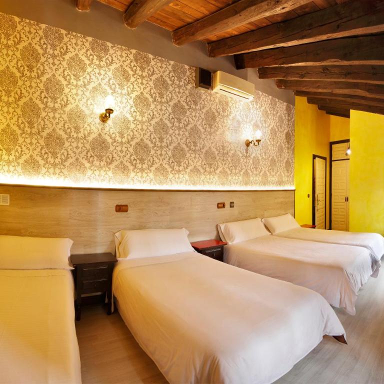 Apartamentos El Tiempo Madrid - Quadruple Room - 2