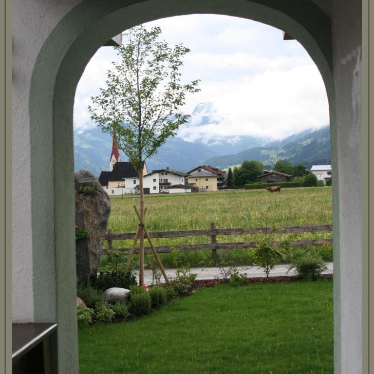 Apart Tyrol - Three-Bedroom Apartment with Balcony - 26