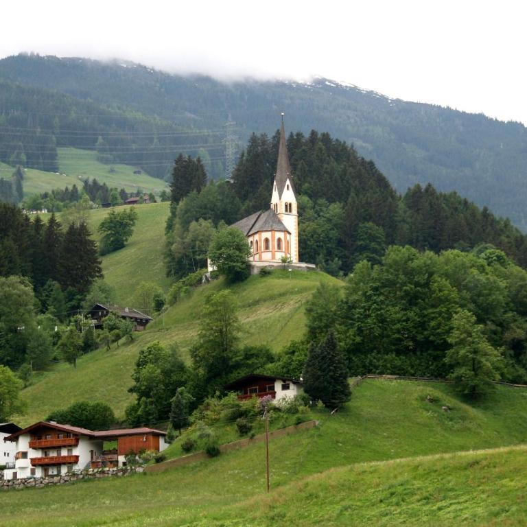 Apart Tyrol - Three-Bedroom Apartment with Balcony - 27