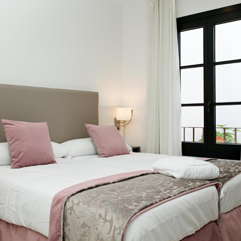 Suites La Posada De Pilar - Two-Bedroom Apartment - 3