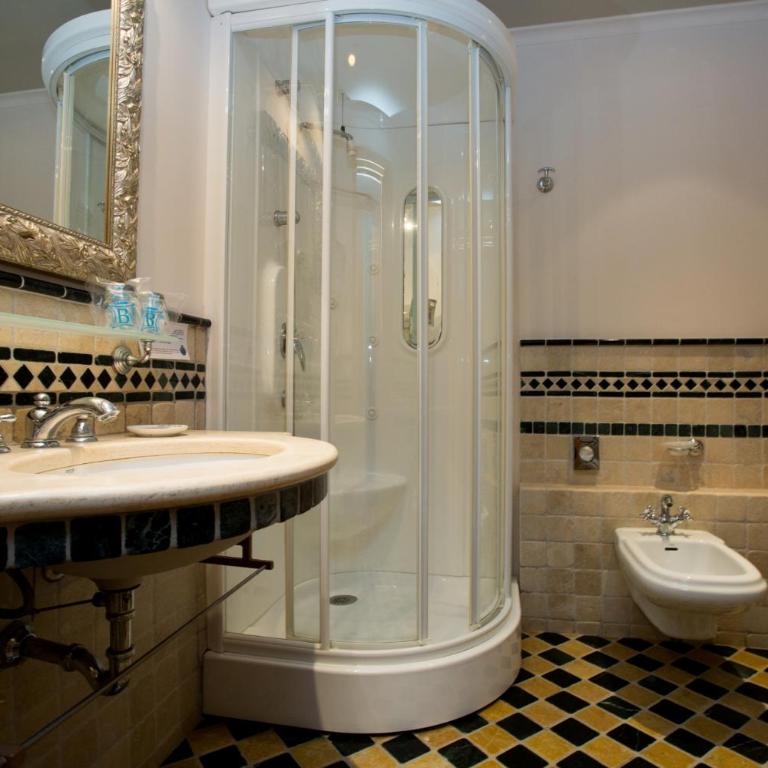 Hotel Tritone Lipari - Standard Triple Room - 1