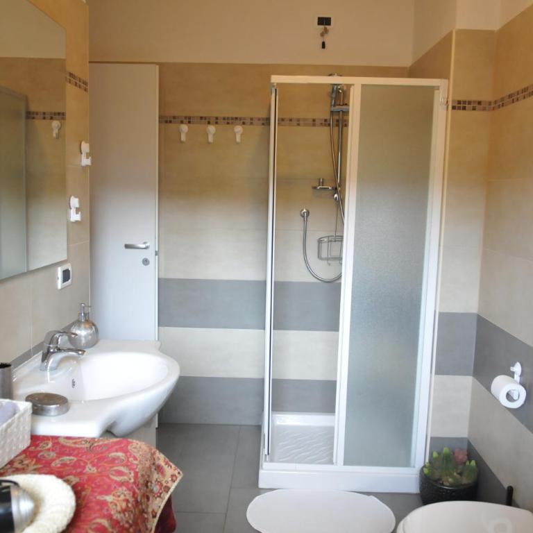 B&B San Vitale - Camera Tripla con Bagno Privato - 6