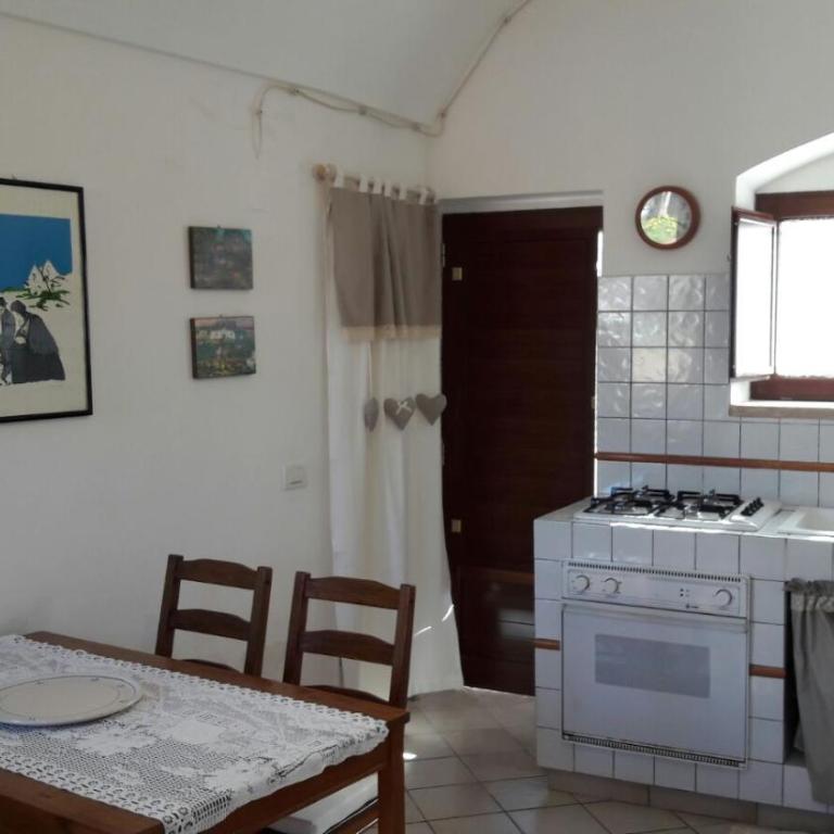 Trullo il Corbezzolo - One-Bedroom House - 11