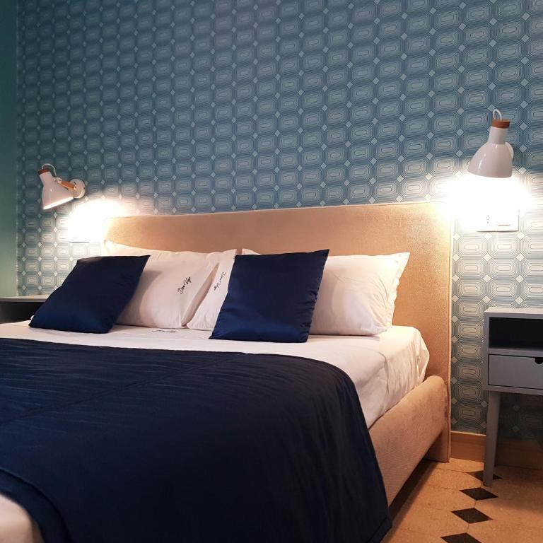 Don Ugo Luxury Rooms - Deluxe Double Room with Balcony - 12