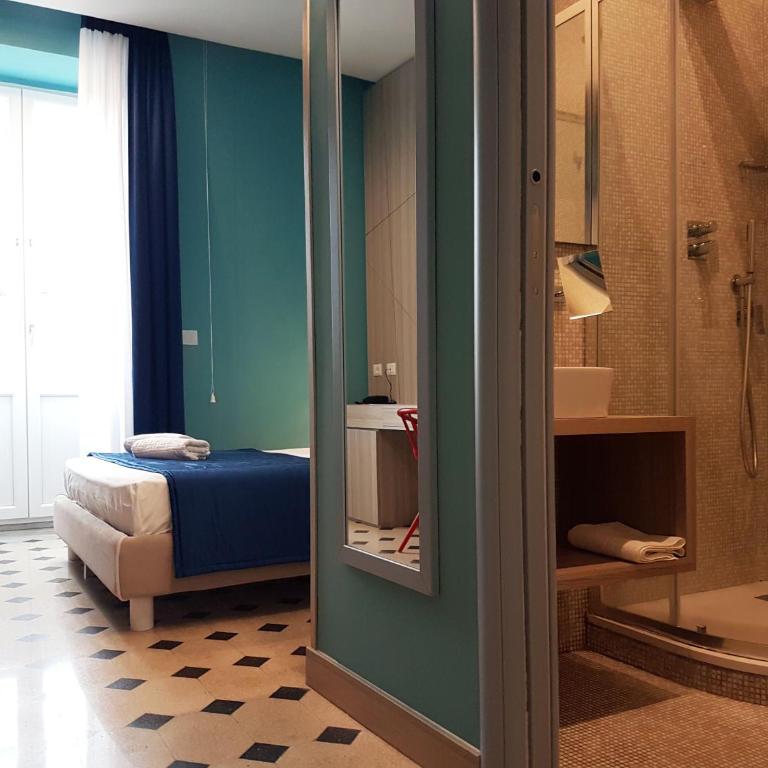 Don Ugo Luxury Rooms - Deluxe Double Room with Balcony - 6