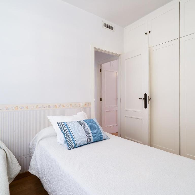 Vivaldi Valencia - Two-Bedroom Apartment - 7