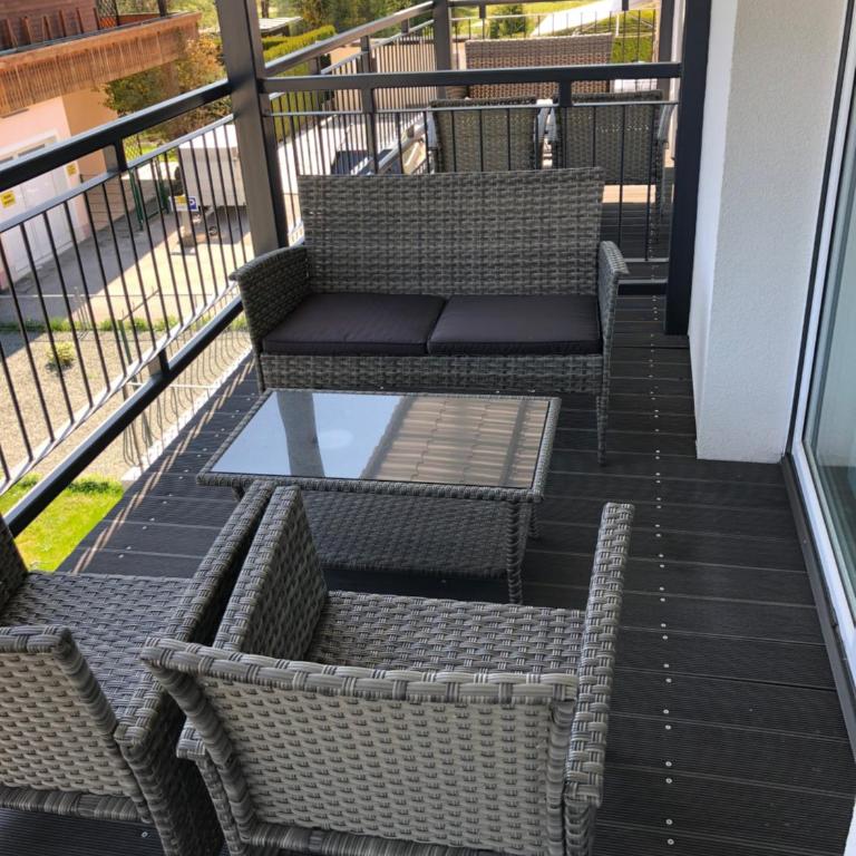 Enjoyit Rooms - Zimmer mit Queensize-Bett und Balkon - 2