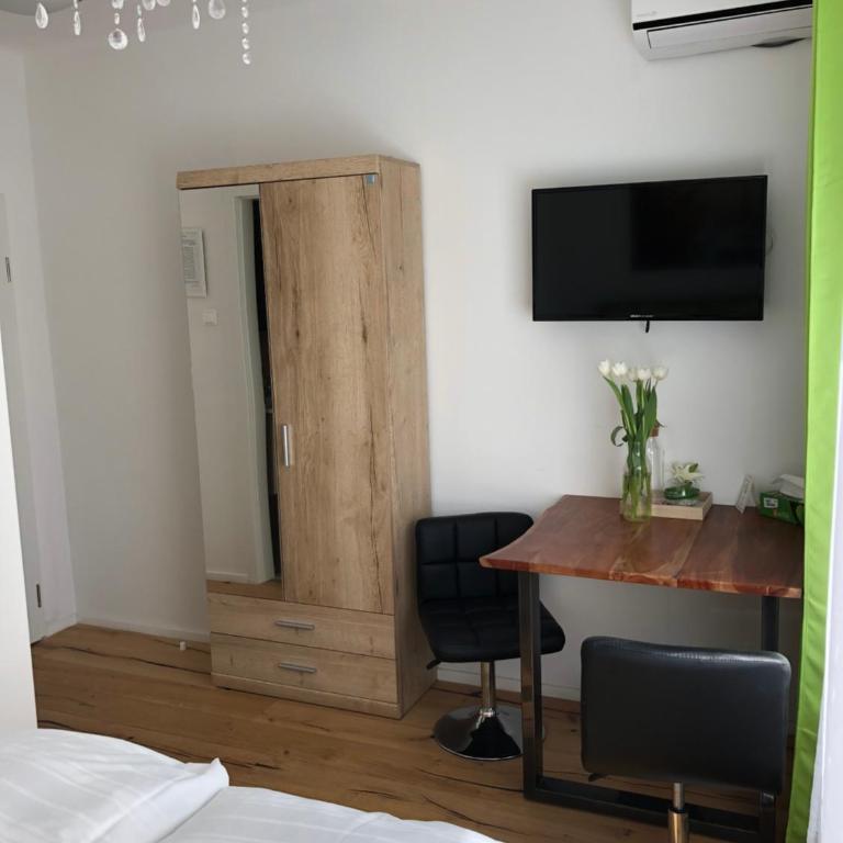 Enjoyit Rooms - Kleines Doppelzimmer mit kleinem Bett - 2
