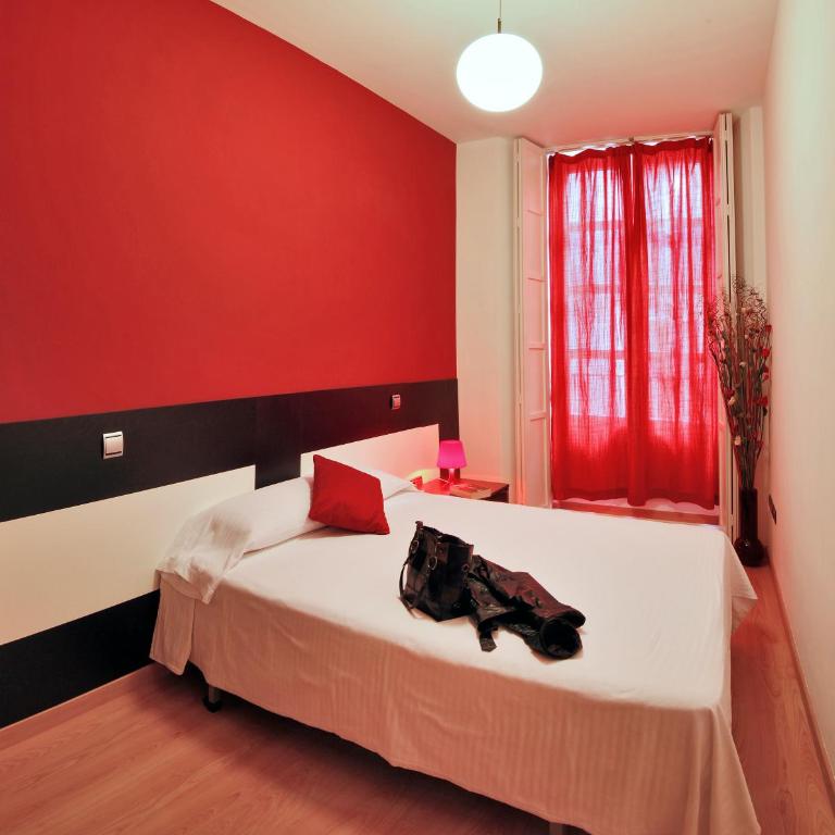 Apartamentos El Tiempo Madrid - Deluxe Two-Bedroom Apartment - 1
