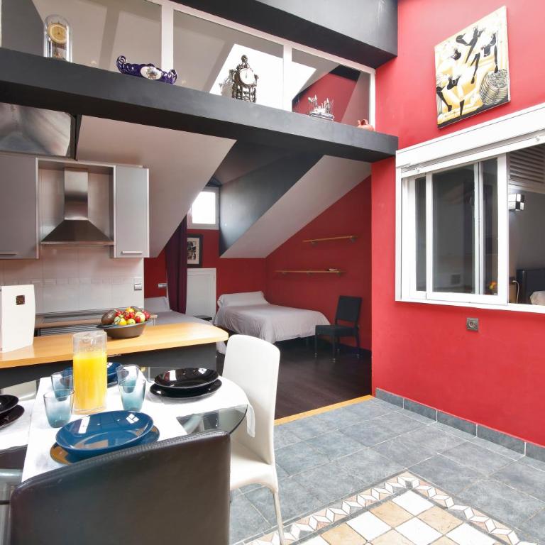 Apartamentos El Tiempo Madrid - Deluxe Apartment (6 Adults) - 1