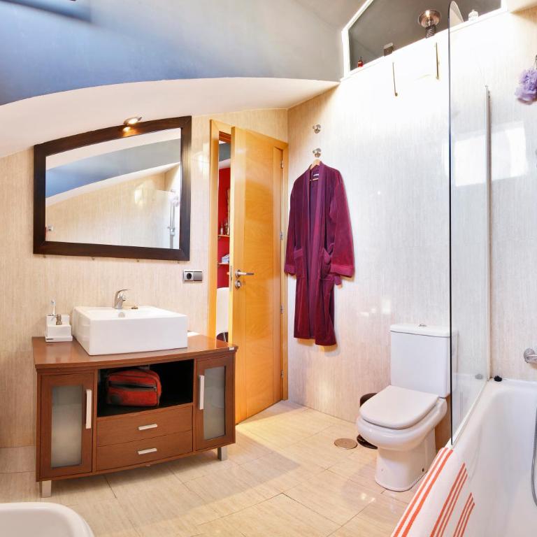 Apartamentos El Tiempo Madrid - Deluxe Apartment (6 Adults) - 6