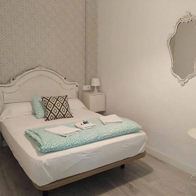 Pensión Cádiz - Habitación Doble Estándar con baño compartido - 2