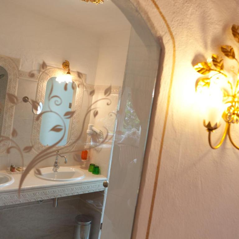 Nature Wellness Hotel Renato - Suite Deluxe con Vasca Idromassaggio - 2