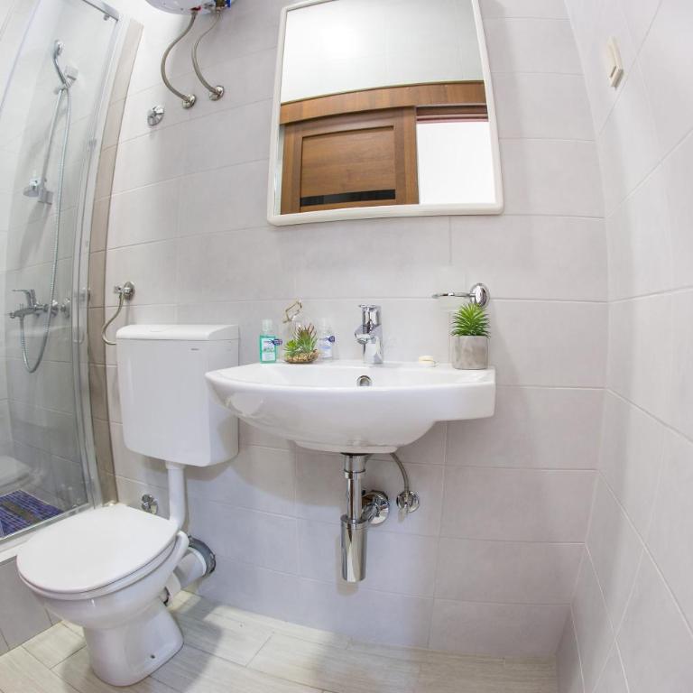 Villa DiEden - Deluks Dvokrevetna Soba sa Bračnim Krevetom - 5