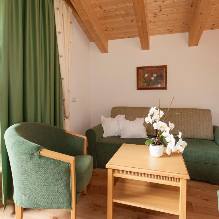 Hotel Mareo Dolomites - Camera Matrimoniale Ampia con Balcone - 4