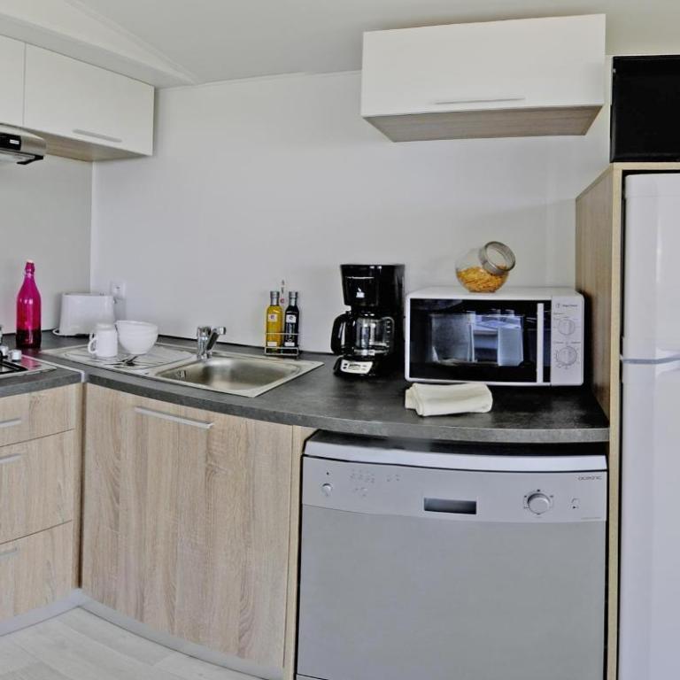 Camping Le Bellevue - Mobile Home Grand Confort - 2 Chambres - 4 Personnes - 1