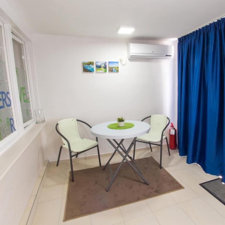 Five Rivers Rooms - Deluxe Family Room - 23