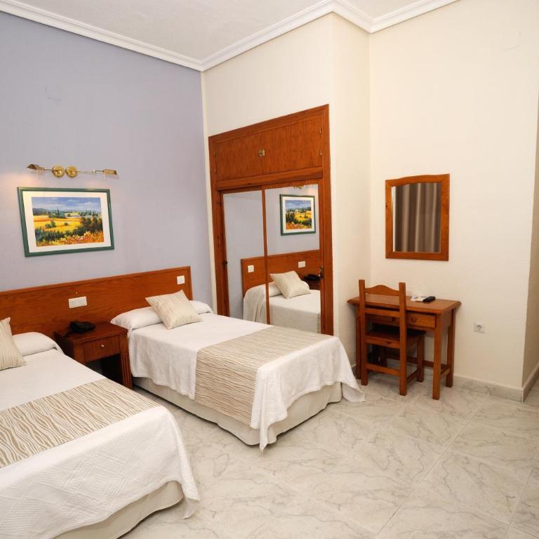 Hotel Complejo Los Rosales - Habitación Triple - 1