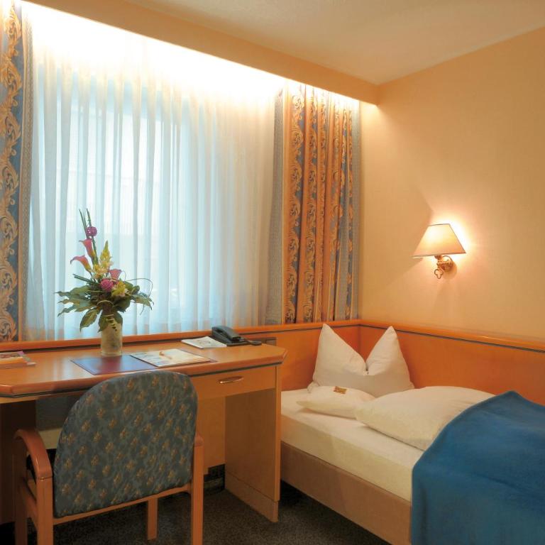 Ringhotel Loew's Merkur - Small Single Room - 1
