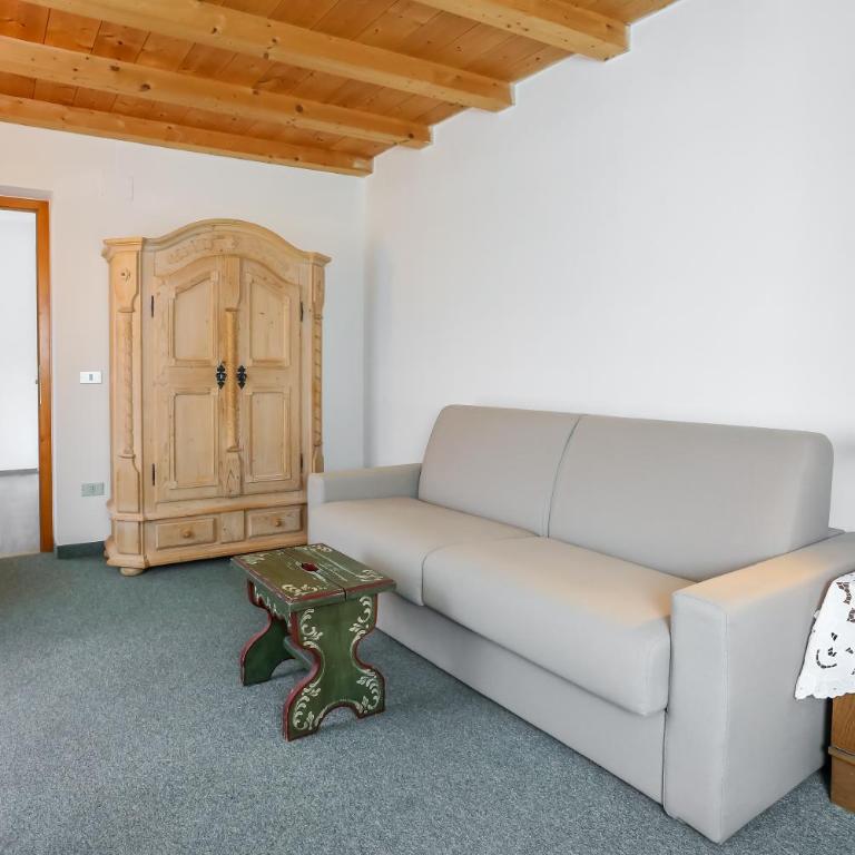 Garni Meinrad - Familienzimmer mit Balkon - 9