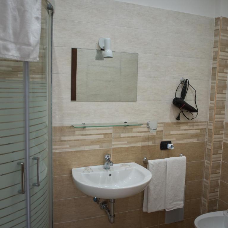 AreA DomuS - Camera King Superior - 37