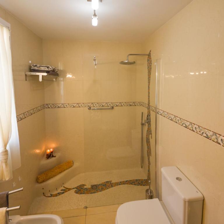 A Home From Home - Apartment - 16