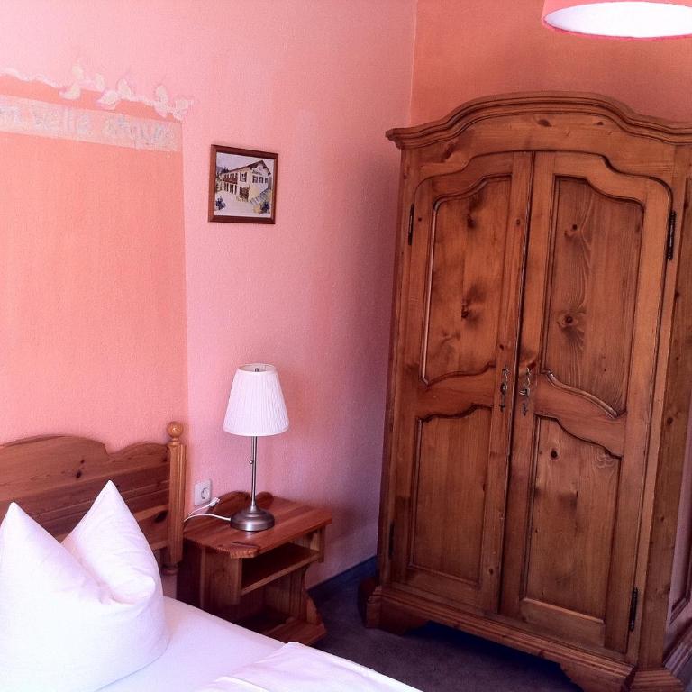 Bäckeralm© - B&B 16 + - Doppelzimmer (mit eigenem Bad auf dem Flur) - 6
