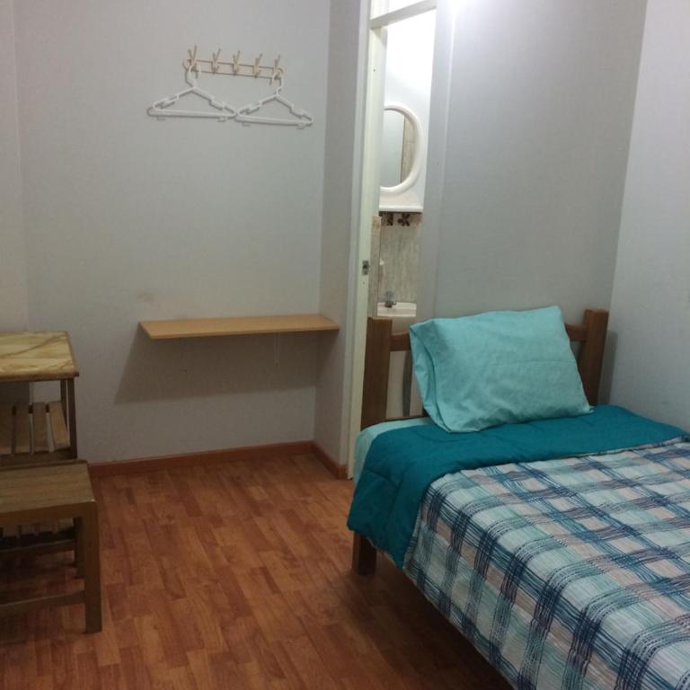 Hospedaje de los Reyes - Habitación Individual con baño privado - 5