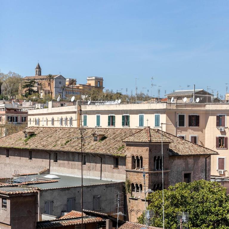 Top Floor Trastevere - Camera Matrimoniale con Balcone - 8
