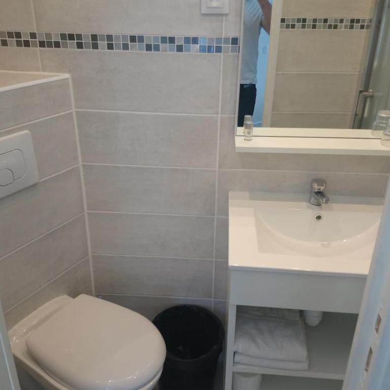 Hotel Rivoli - Chambre Double avec Salle de Bains Privative - 3