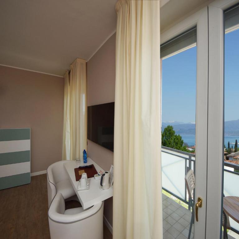 Hotel Clarin 14 by Dori - Camera Quadrupla Superior - 4
