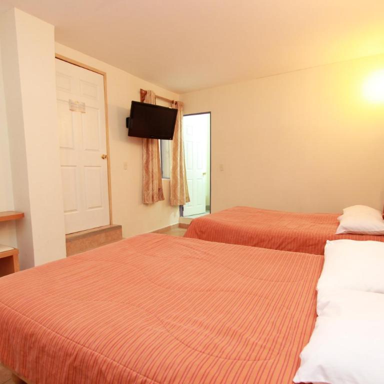 Hotel Santa Rita - Double Room with Two Double Beds - 3