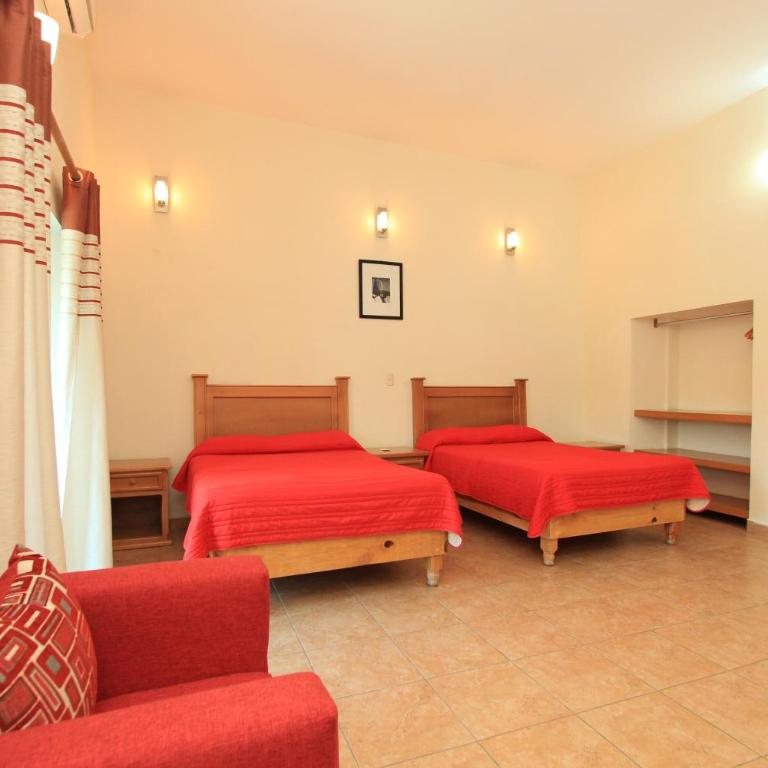 Hotel Santa Rita - Double Room with Two Double Beds with Balcony - 4