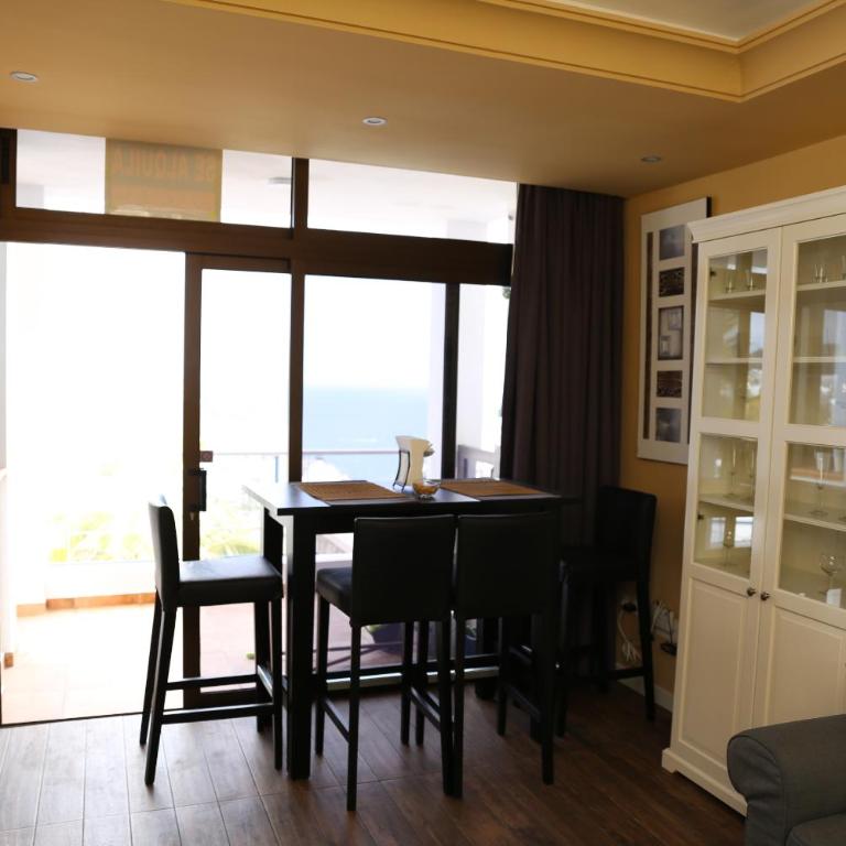 Avenida de la Cornisa 11 - Apartamento - 13
