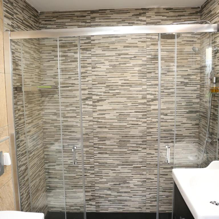 Avenida de la Cornisa 11 - Apartamento - 15