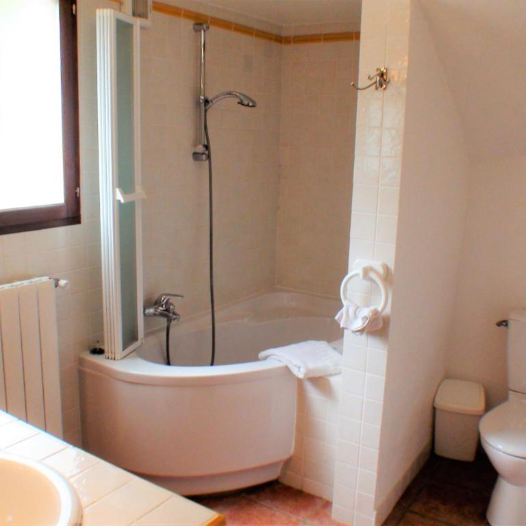 B&B with charm, quiet, kitchen, sw pool. - Suite avec Terrasse - 2