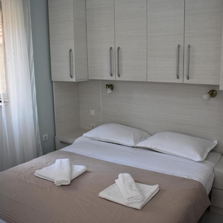 Lanterna Apartments - One-Bedroom Apartment - 34
