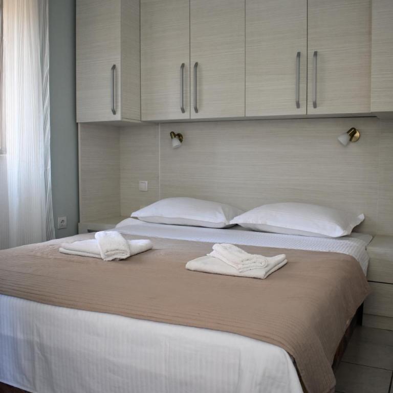 Lanterna Apartments - One-Bedroom Apartment - 35