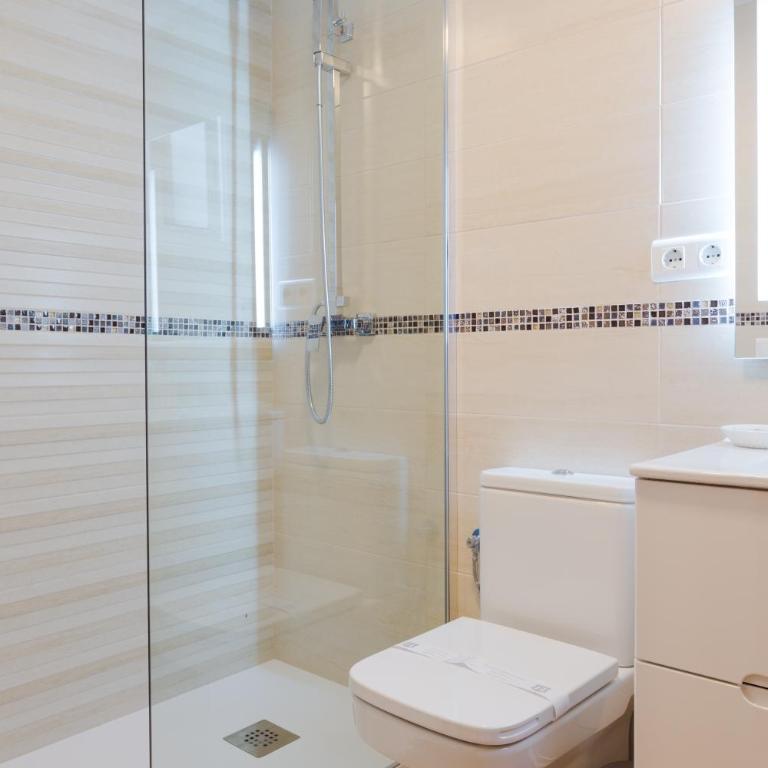 Picasso 1 - Three-Bedroom Apartment - 9